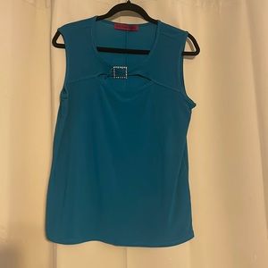 Too with cute buckle on neckline